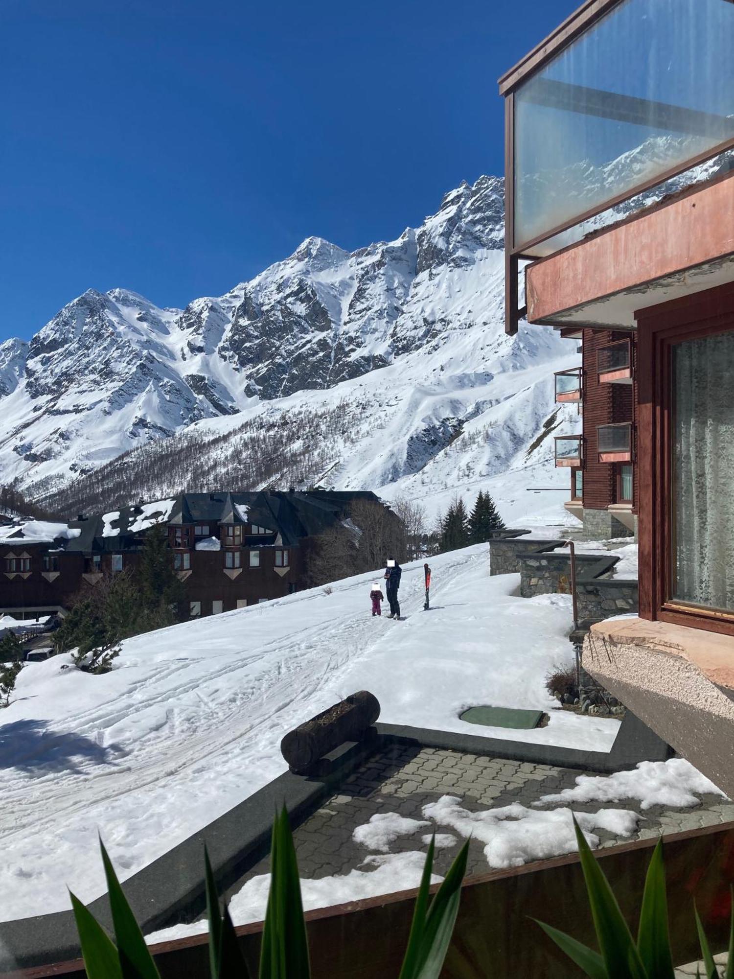 Stella Del Cervino, Ski In & Ski Out, With Garage เบรยล์-แชร์วิเนีย ภายนอก รูปภาพ